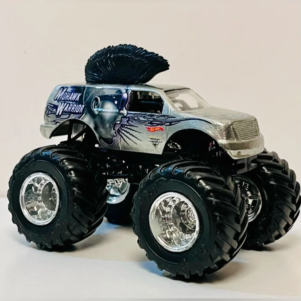 Hot Wheels Monster jam Mohawk Warrior
